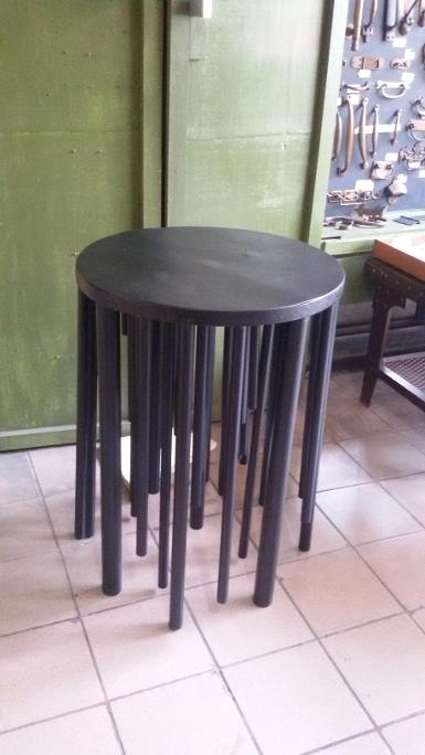 Iron round table Item Code MAKKHA01A size Dimension 48 cm. high 65 cm.